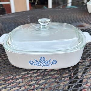 Corningware "Cornflower Blue" A8B 8" x 8" lidded dish